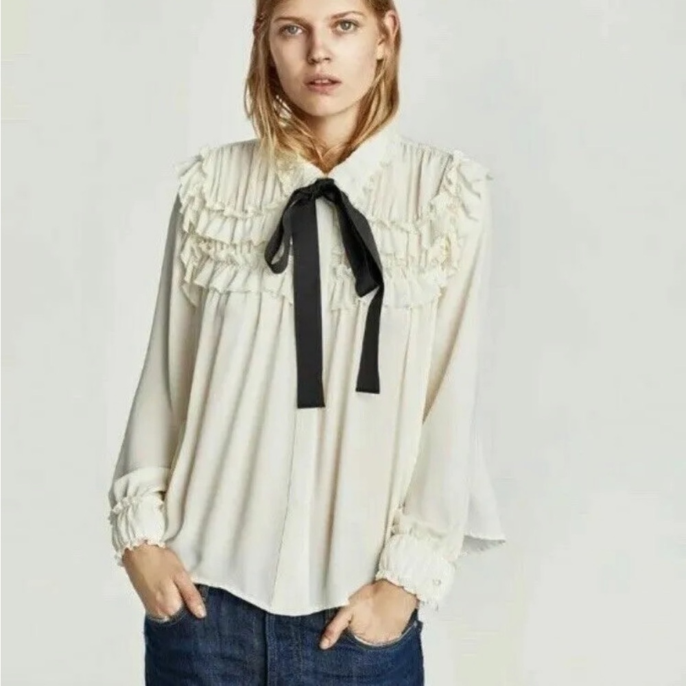 Gorgeous Zara White Ruffle Blouse Black Tie Pussy Bow Blogger
